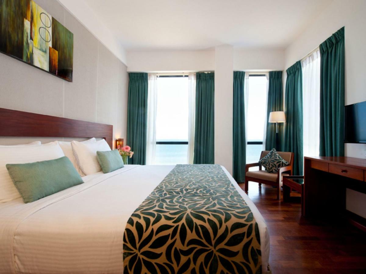 Deluxe Room Early Check at 11 AM & Late Check-out at 2 PM on Availability on Food & Beverages on Spa