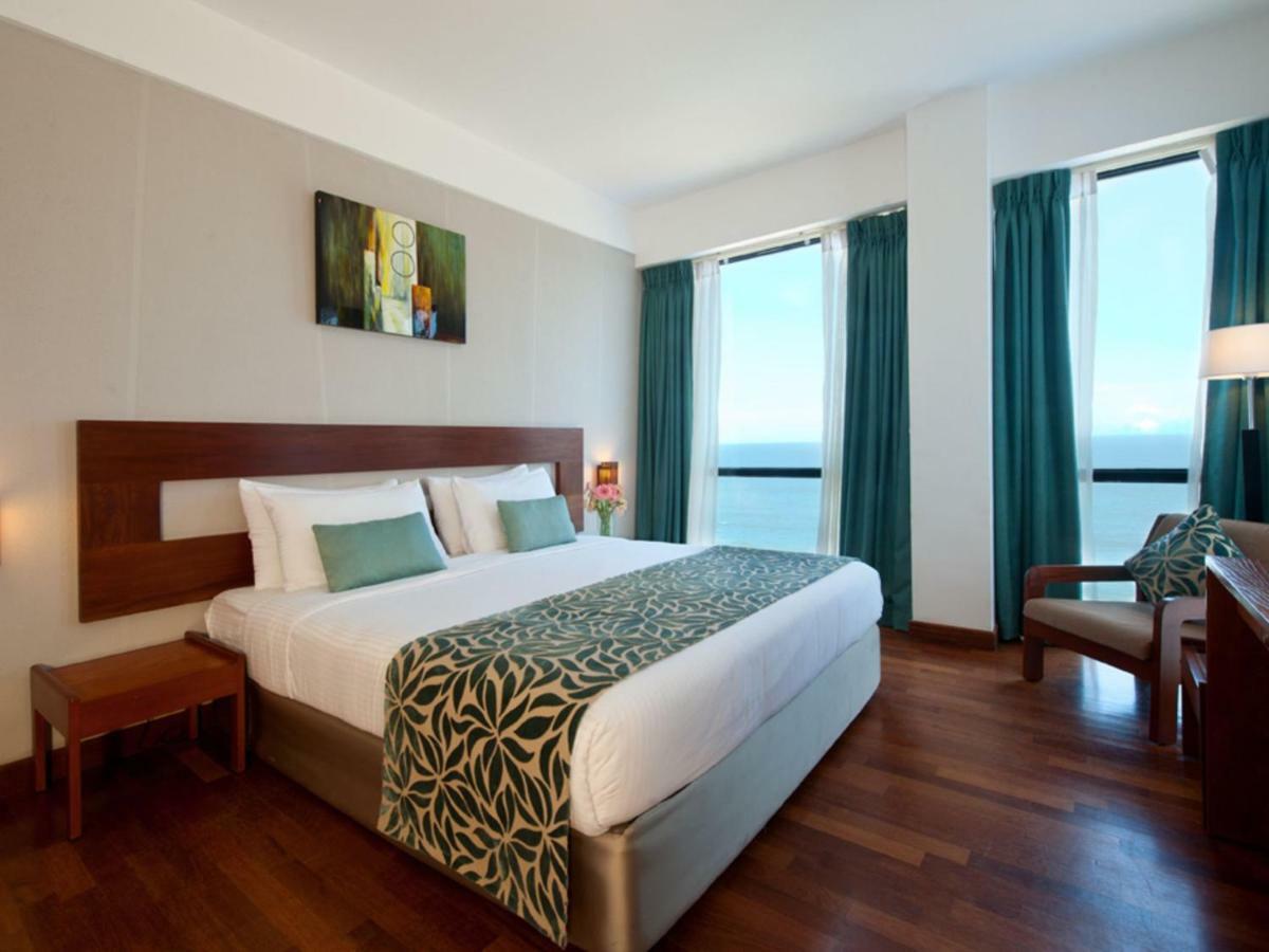 Deluxe Room Early Check at 11 AM & Late Check-out at 2 PM on Availability on Food & Beverages on Spa
